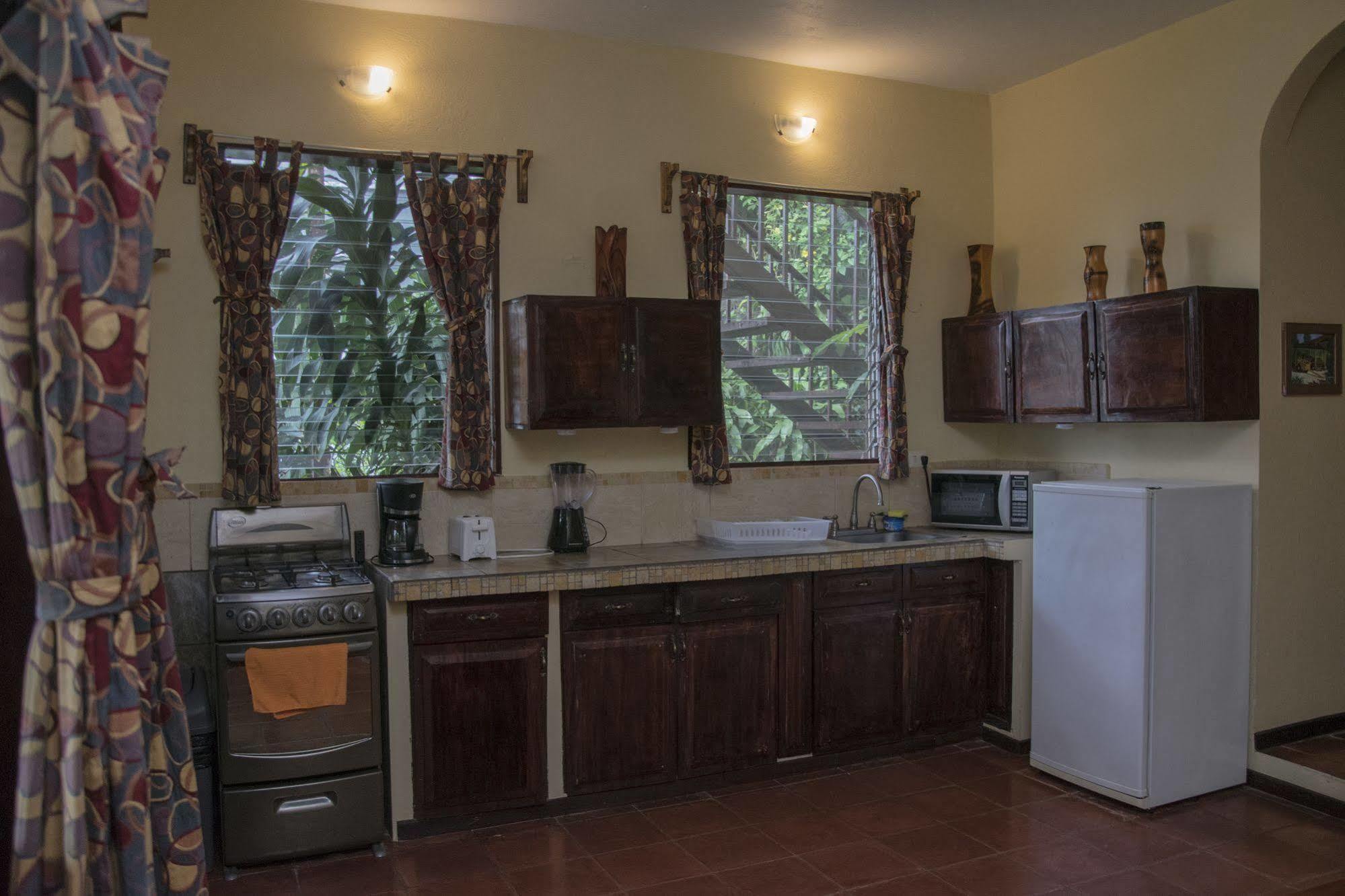 Condominio Villas El Parque Manuel Antonio Eksteriør bilde