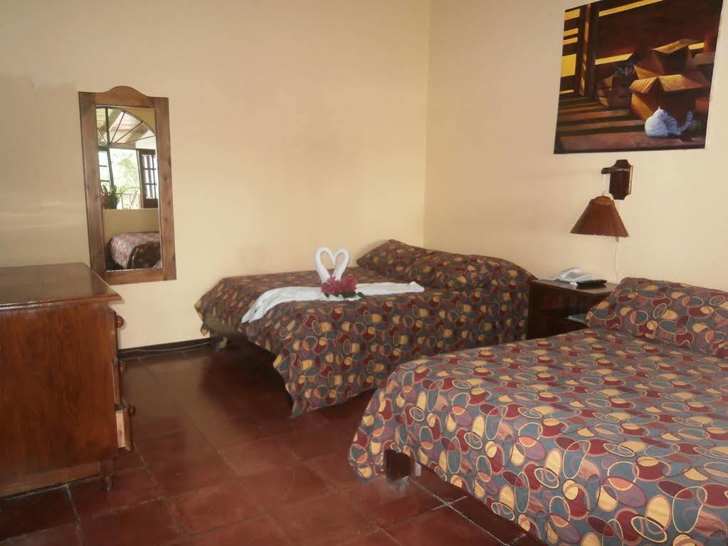 Condominio Villas El Parque Manuel Antonio Eksteriør bilde